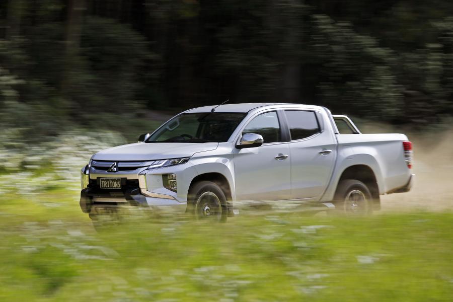  Mitsubishi Triton GLS Premium Club Cab 2019 года  (AU) (фото 8 из 38)